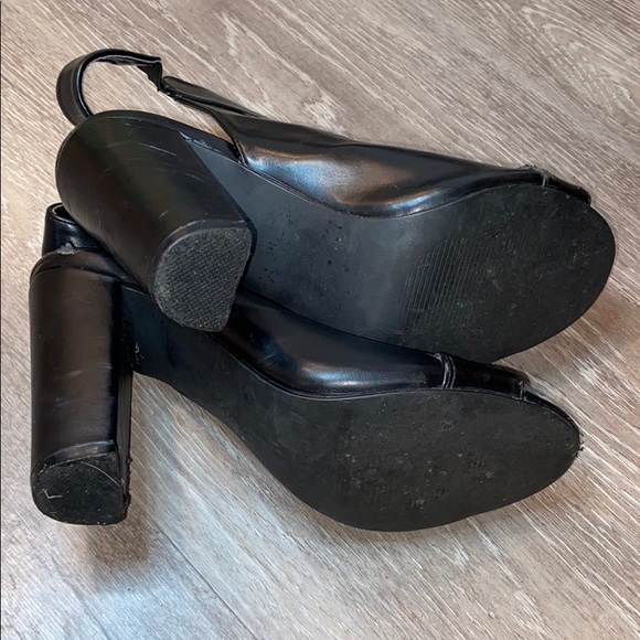 JustFab Jedalia Peep Toe Leather Sandal Heel - Picture 6 of 7